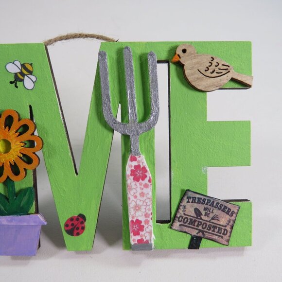 Wood Welcome Gardening Themed Sign (dimensional) - Picture 8 of 9